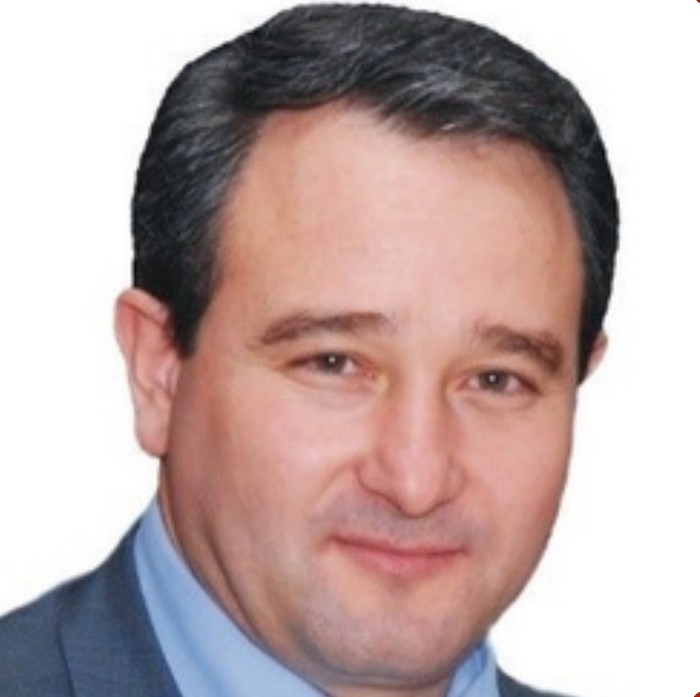 Хутов Заур Адамович, председатель Студенческого совета КБГУ (1997–2004)